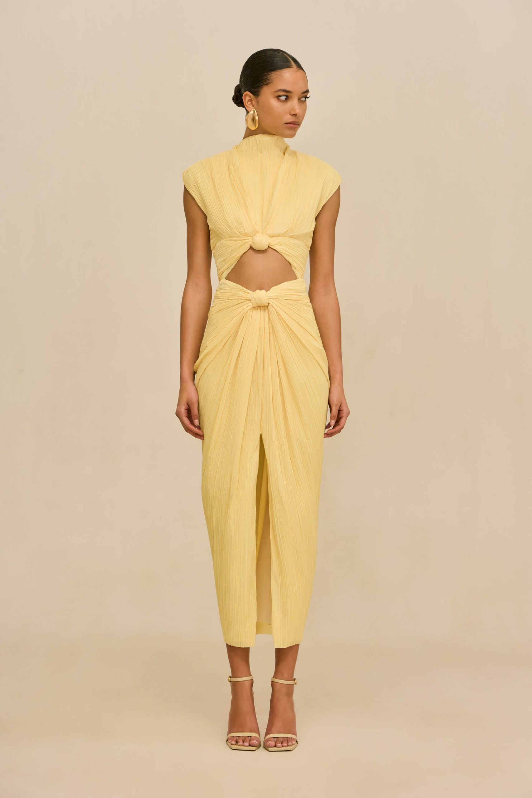 260120_DR_CG_SP_HS26_RESHT_50_INAYA_DRESS_YLW_0011_WEBBED-scaled