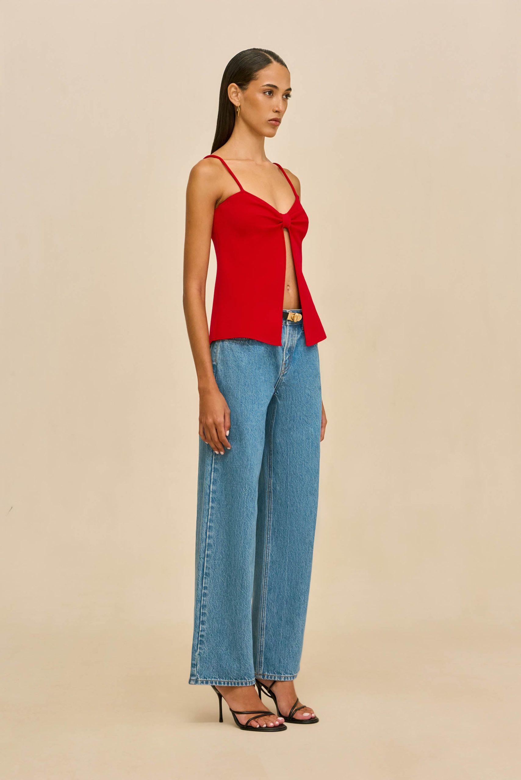 260121_DR_CG_SP_HS26_RESHT_108_LENNON_TOP_RED_ROSELLA_PANT_BLU_0021_WEBBED-scaled