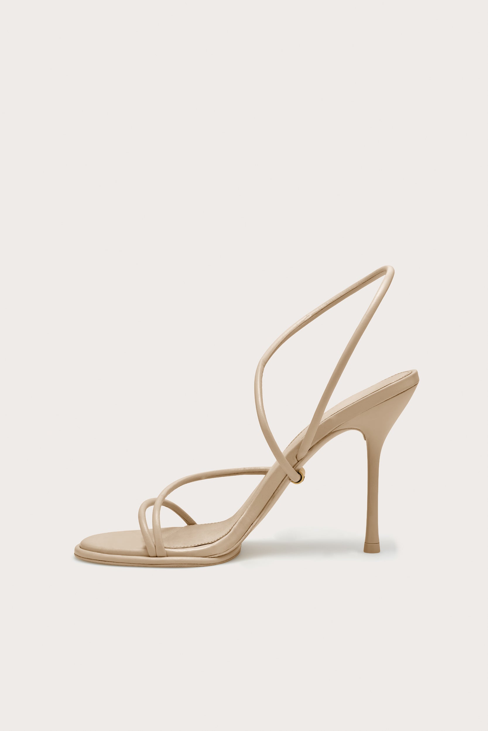 CANDACESANDAL_SM_260108_Cult-Gaia_Product13397_WEBBED_bbc75ff9-466b-4d21-aa05-4ded938baa69