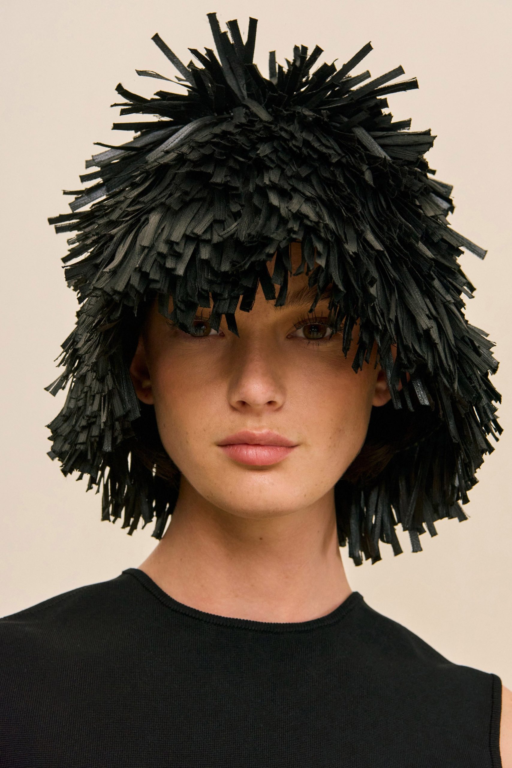 DARRYLHAT_260519_DR_CG_PF26_ECOM_PRE-FALL_ACCESSORIES_0176_webbed-scaled