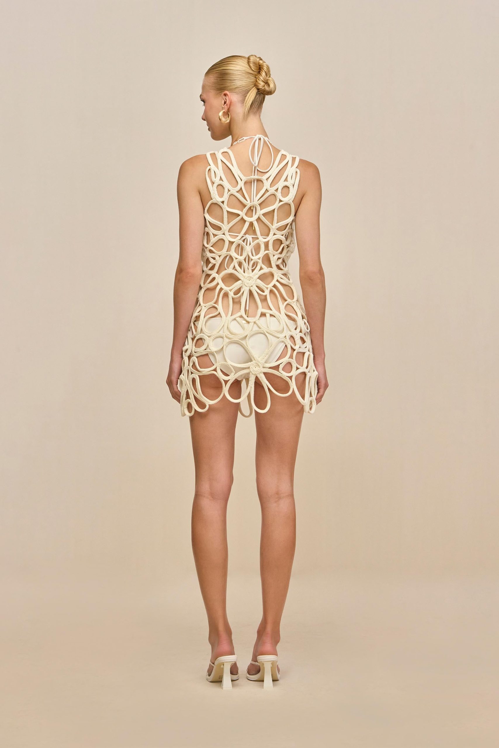 Look_18_DANICA_4718_WEBBED_9272986c-c238-41ec-adf6-8b0f15fba47d-scaled